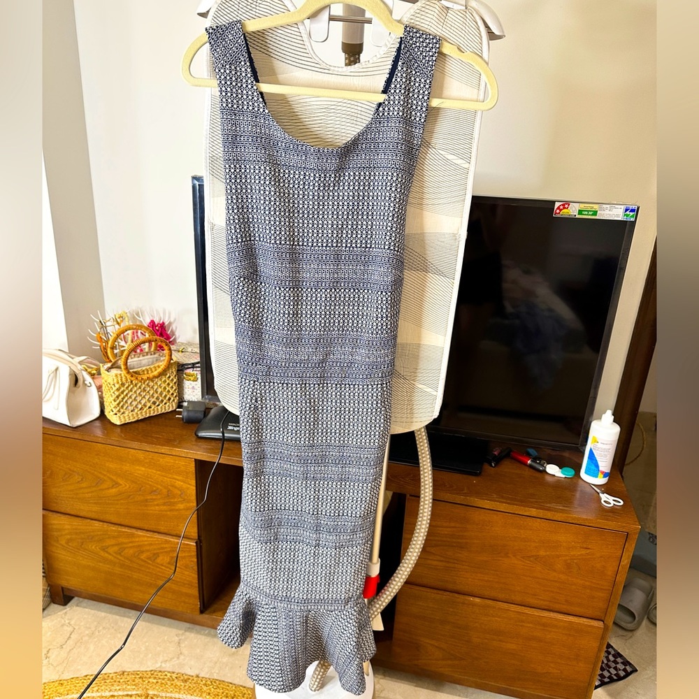 Banana republic dress - Picture 4 of 8